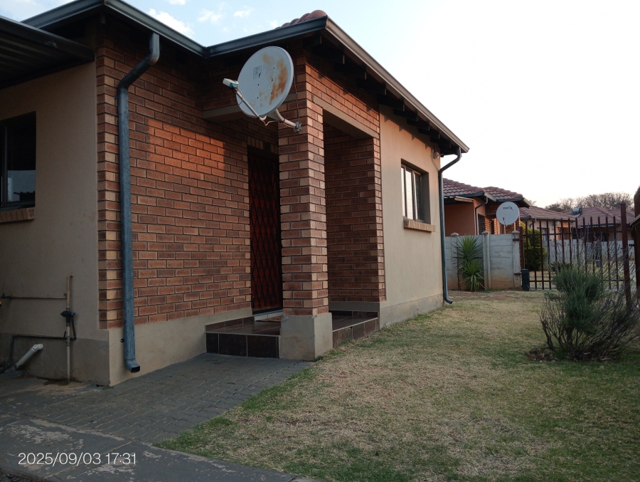 3 Bedroom Property for Sale in Waterval East North West